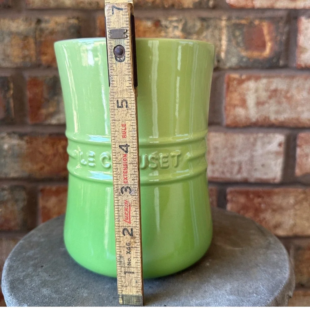 Le Creuset all measurements